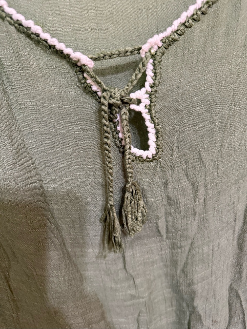 NWT Miracle M L p22 Olive Green Boho Fringe Top Colorful Crochet Accents - Picture 4 of 10